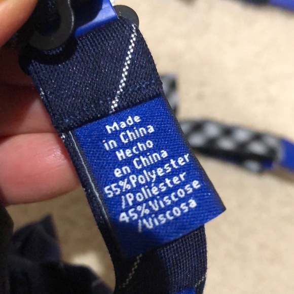 Four ties - Picture 6 of 8